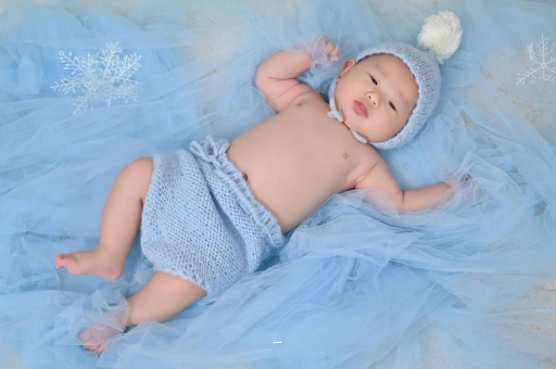 眉山摸孕妇肚子沾喜气